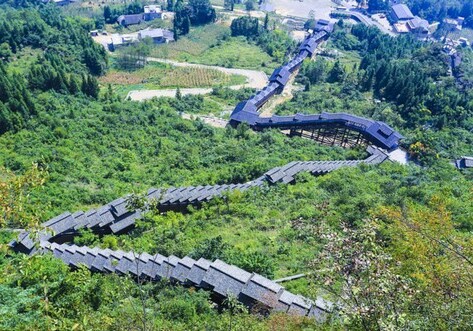 Самый длинный в мире эскалатор открыт в Китае (Фото)