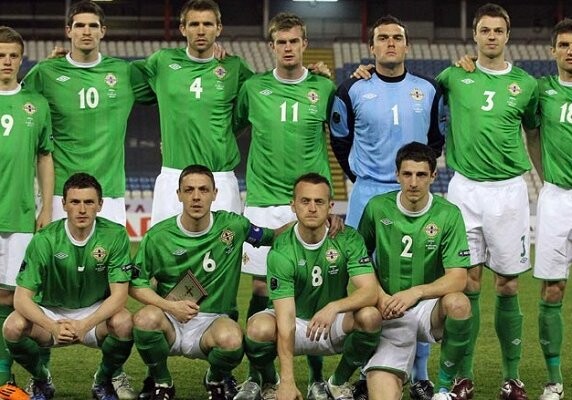 Игроки Северной Ирландии выйдут на матч с Азербайджаном с черными повязками