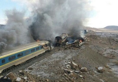 Число жертв столкновения поездов в Иране превысило 30 человек