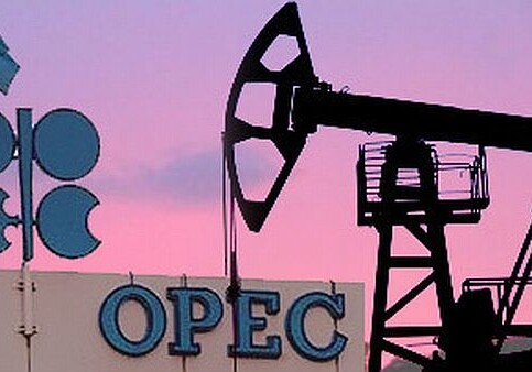 Баку поддержал решение ОПЕК о сокращении добычи нефти