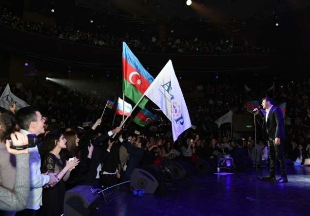 Эмин поблагодарил Лейлу Алиеву (Фото-Видео)