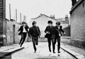 Французский фанат The Beatles продает уникальную коллекцию
