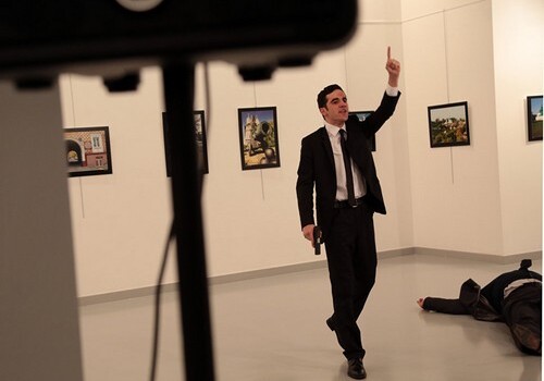 В Анкаре в результате покушения убит посол России (Фото-Видео-Обновлено)