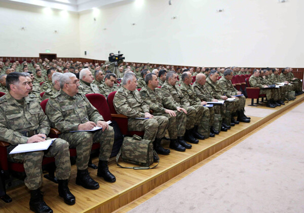 Проводятся сборы с участием состава командования ВC Азербайджана (Фото)