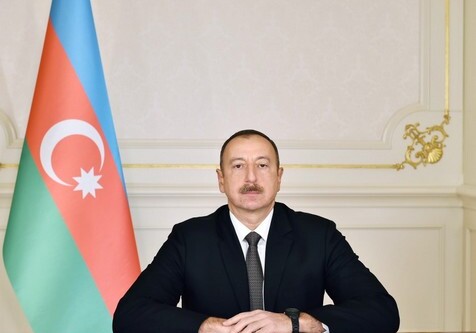 Президент Ильхам Алиев поздравил азербайджанский народ с Днем солидарности азербайджанцев мира и Новым годом