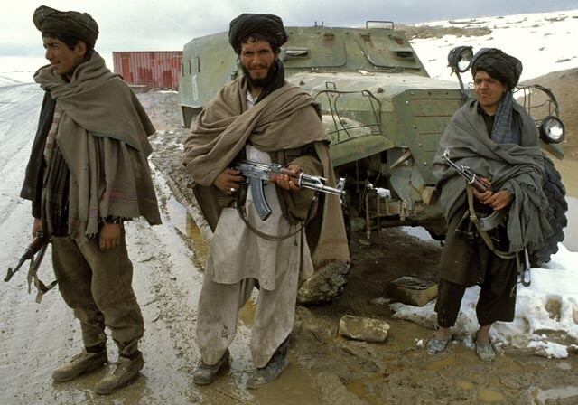 ИГ и талибы объявили друг другу «священную войну»