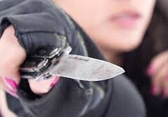 В Баку ссора двух официанток закончилась ножевым ранением
