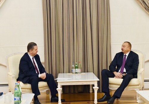 Президент Азербайджана принял министра социальной политики Украины