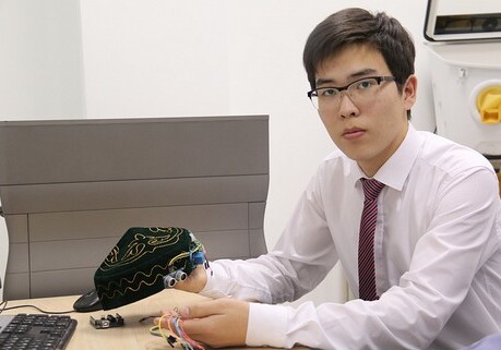 SMART-тюбетейку для слепых людей создал казахстанский школьник