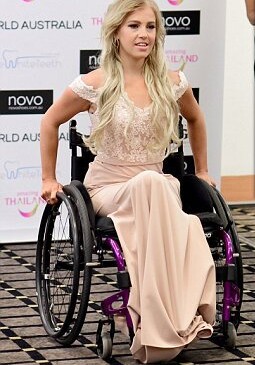 Девушка в инвалидном кресле приняла участие в конкурсе Miss World Australia