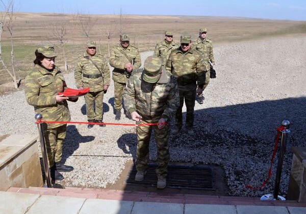 Министр обороны Азербайджана принял участие в открытии учебного центра на фронте (Фото)