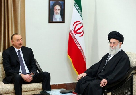 Президент Азербайджана встретился с верховным лидером Ирана (Фото)