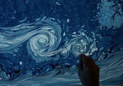 «Звёздная ночь» Ван Гога, нарисованная на воде (Видео)