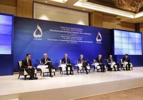 На V Глобальном Бакинском форуме сегодня обсуждают роль Китая (Фото)