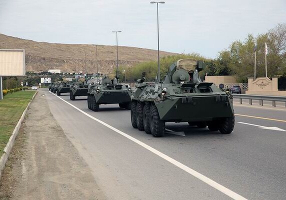 Россия поставила в Азербайджан новую партию современного оружия и военной техники (Фото-Видео)