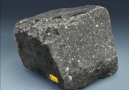 На аукционе Christie`s выставлены метеориты, которые старше Земли