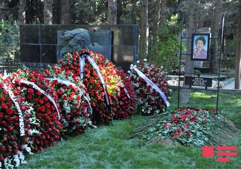 Рафига Алиева предана земле в Аллее почетного захоронения (Фото)