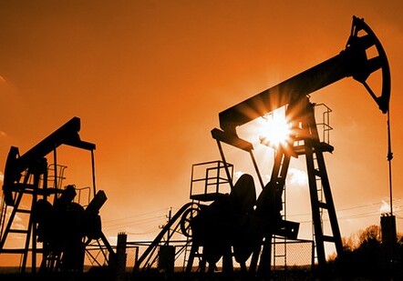 Нефть подорожала на фоне напряженности вокруг Катара