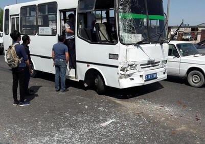 В Баку произошло ДТП с участием двух автобусов (Фото)  