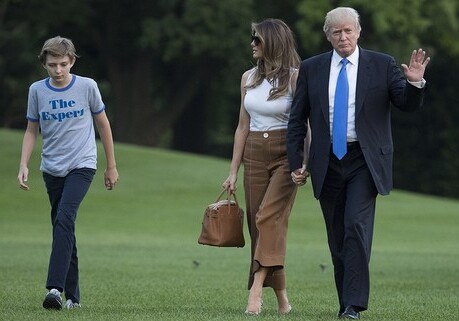 Меланья Трамп с сыном переехали в Белый дом