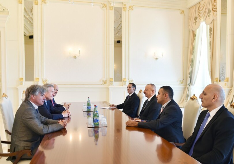 Ильхам Алиев принял президента Ассоциации друзей Азербайджана во Франции (Фото)