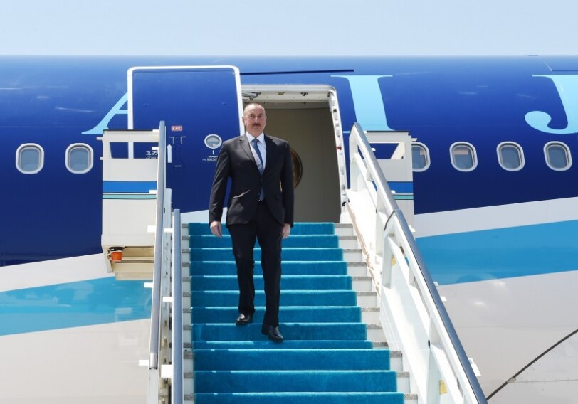 Президент Азербайджана прибыл в Турцию для участия во Всемирном нефтяном конгрессе (Фото)