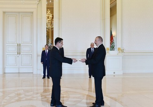 Президент Ильхам Алиев принял посла Туркменистана (Фото)