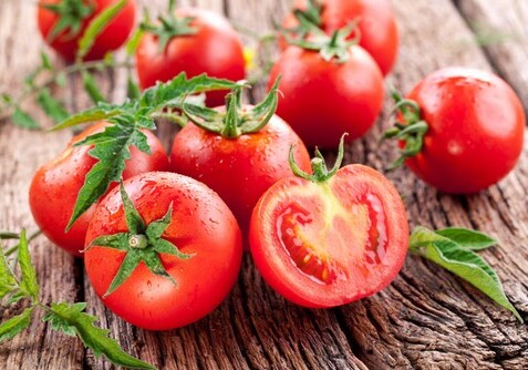 Ежедневное потребление томатов спасает от рака кожи – Онкологи