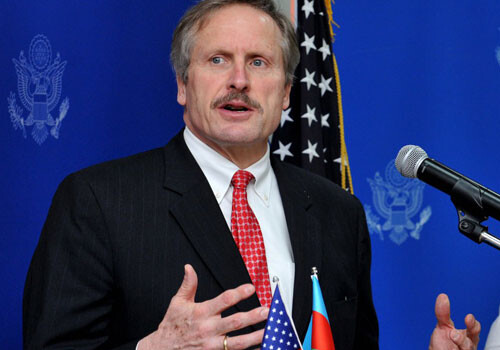 США до сих пор выделили Азербайджану $30 млн на разминирование территорий – Роберт Секута