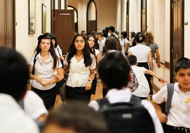 Бакинские школы до 2020 года перейдут на самофинансирование