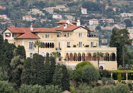 Во Франции на продажу выставлен самый дорогой дом в мире (Видео)