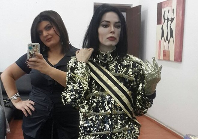 Актриса из Азербайджана перевоплотилась в Майкла Джексона (Фото)