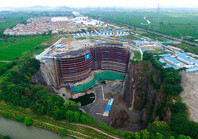 В Китае строят роскошный отель в заброшенной шахте (Видео)