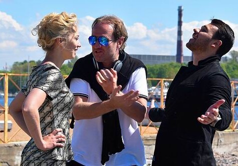 EMIN поцеловал российскую актрису (Фото–Видео)