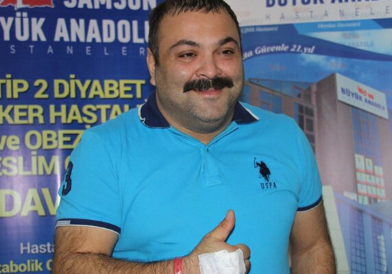 Азербайджанский актер перенес операцию в Турции
