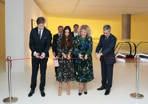 Лейла Алиева приняла участие в открытии персональной выставки Алексея Бегова (Фото)