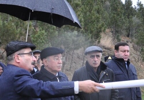 Министр по чрезвычайным ситуациям побывал на оползневом участке в Баку (Фото)