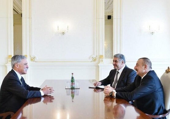 Президент Азербайджана принял генерального исполнительного директора «Формулы-1»