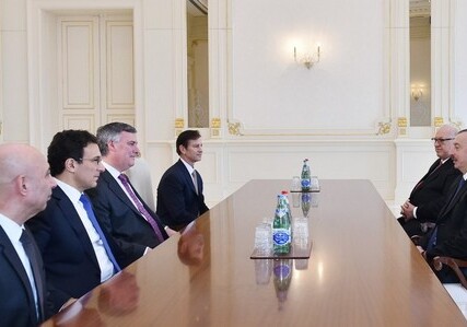 Президент Азербайджана принял делегацию компании Boeing