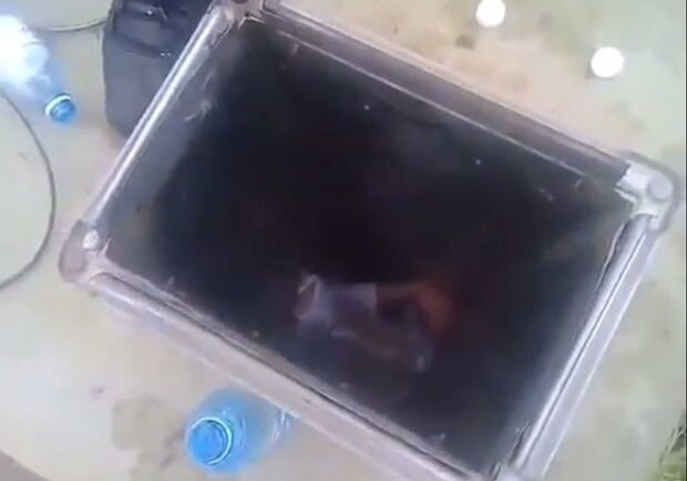 В Баку мужчина застрял в вентиляционной трубе (Фото–Видео)