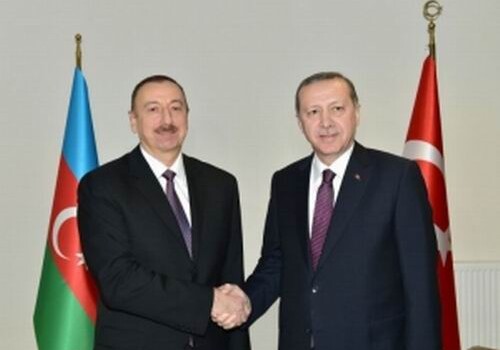 Президент Азербайджана позвонил своему турецкому коллеге