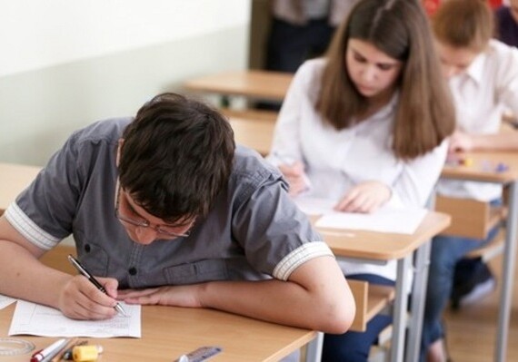 В Азербайджане проходит первый этап выпускных экзаменов для 9-х классов