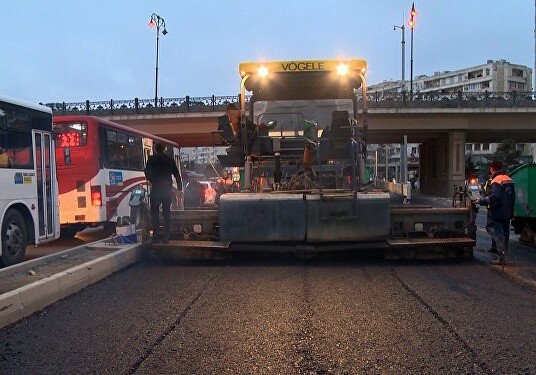Масштабное обновление: в Баку ремонтируют крупную транспортную артерию (Видео)