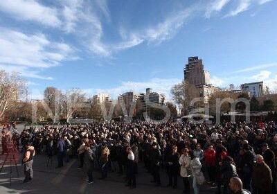 В Ереване проходит митинг против будущего премьерства Сержа Саргсяна (Фото)