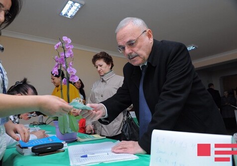 Высшее руководство страны отдало свои голоса на выборах президента Азербайджана (Фото)