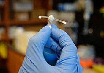 Разработан уникальный имплантат, защищающий от ВИЧ
