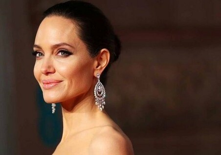 Анджелина Джоли станет продюсером фильма о легендарном легкоатлете