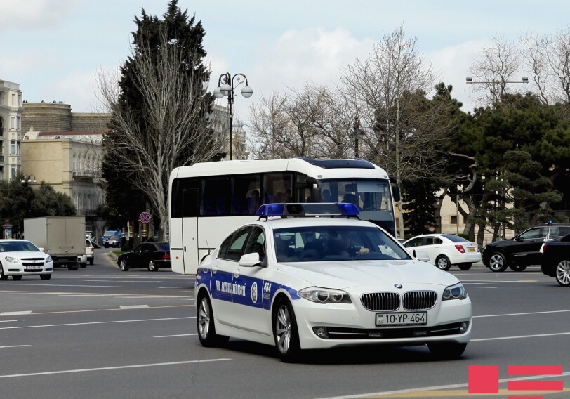 Завтра в центре Баку будет изменено движение транспорта