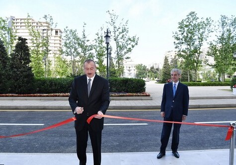 Президент Ильхам Алиев принял участие в открытии нового административного здания партии «Ени Азербайджан» (Фото)