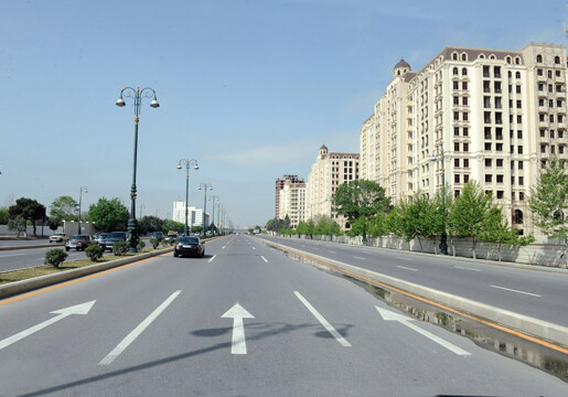 На каких дорогах Баку будут созданы полосы для движения автобусов?